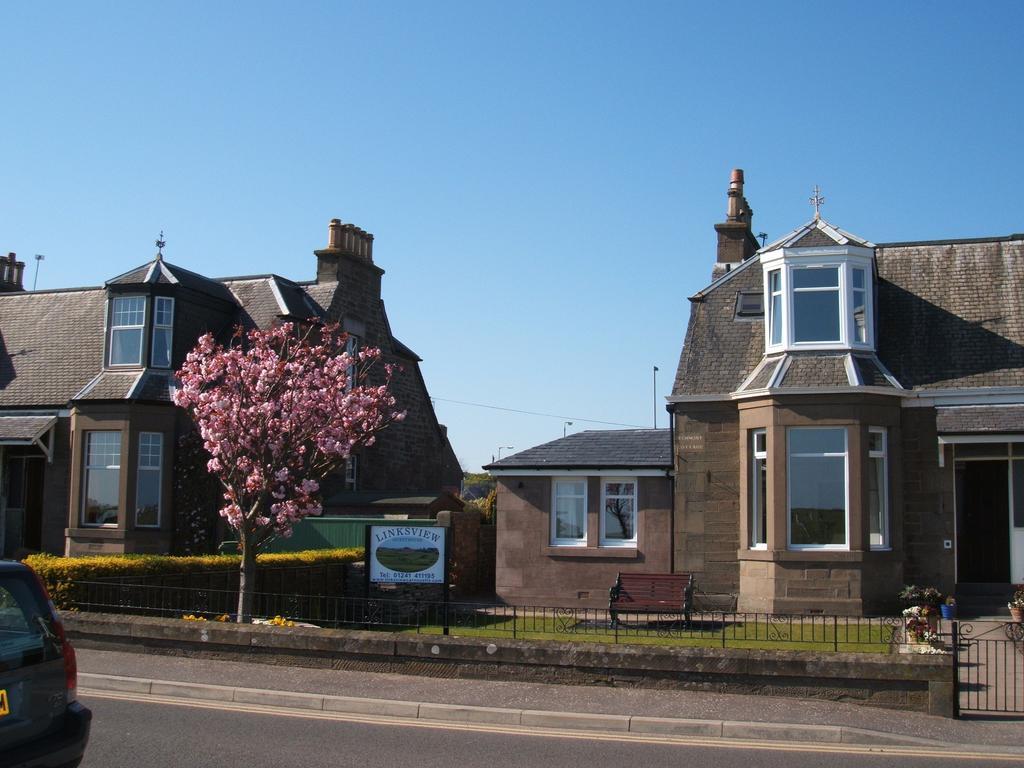 Linksview Guest House Carnoustie Bagian luar foto